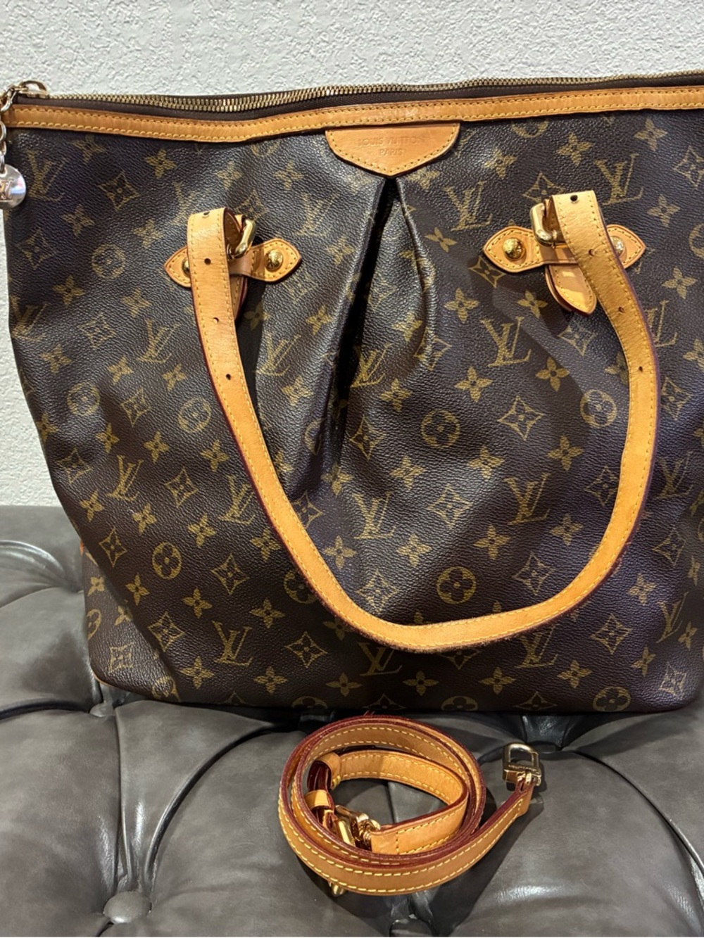 Louis Vuitton Monogram Canvas Tote in Brown with Vachetta Trim